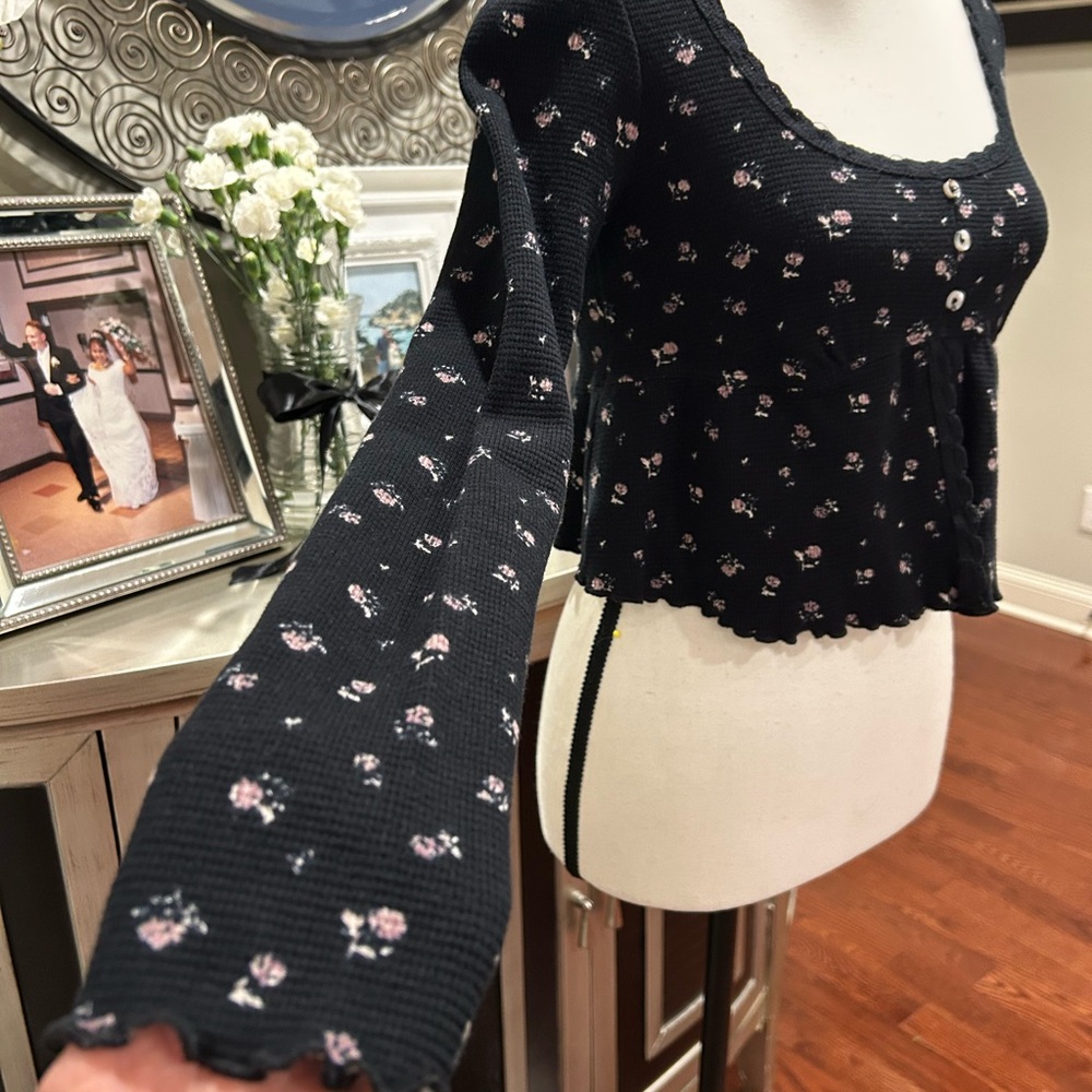 Elegant navy blue Floral Women's Blouse - Picture 3 of 7